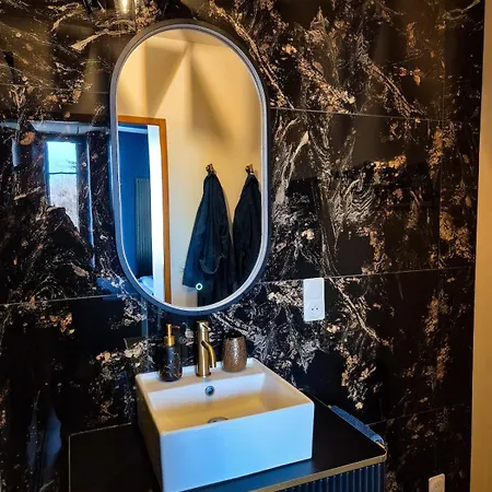 Secrets D'aix Jacuzzi&vue Casino *