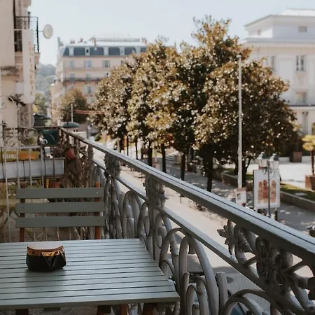 Secrets D'aix Jacuzzi & Vue Casino Apartment *