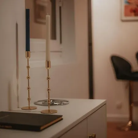 Secrets D'aix Jacuzzi & Vue Casino Apartment *